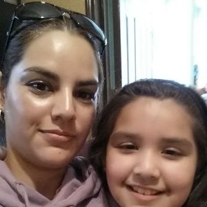 Meet your Posher, Esmeralda